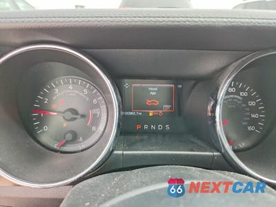 Zdjęcie 9 z 12 samochodu: 2016 FORD MUSTANG VIN:1FA6P8TH6G5284520 - miniatura