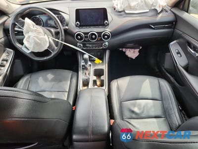 Zdjęcie 8 z 13 samochodu: 2021 NISSAN SENTRA SR VIN:3N1AB8DV5MY325339 - miniatura