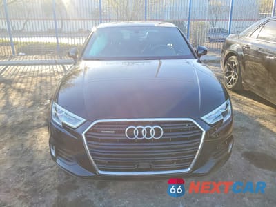 Piąte zdjęcie samochodu w środku: 2018 AUDI A3 PREMIUM VIN:WAUB8GFF1J1014567 - miniatura
