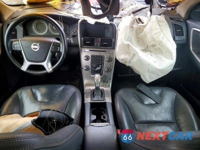 Zdjęcie 8 z 12 samochodu: 2013 VOLVO XC60 T6 VIN:YV4902DZ9D2461040 - miniatura