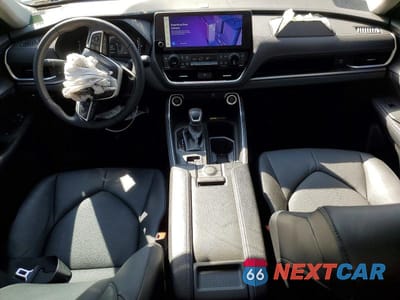Zdjęcie 8 z 14 samochodu: 2024 TOYOTA GRAND HIGHLANDER XLE VIN:5TDAAAB59RS046212 - miniatura