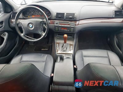 Zdjęcie 8 z 12 samochodu: 2013 BMW 323 I VIN:WBAAR3349YJM02855 - miniatura