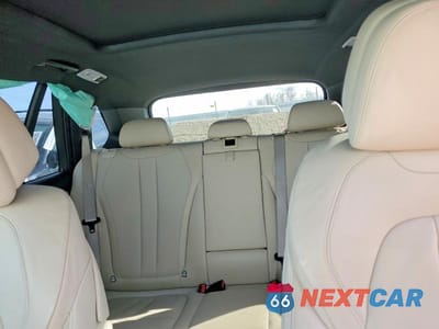Zdjęcie 10 z 13 samochodu: 2014 BMW X5 SDRIVE35I VIN:5UXKR2C51E0H32955 - miniatura