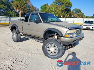 Czwarte zdjęcie samochodu z boku: 2000 CHEVROLET S TRUCK S10 VIN:1GCCT19W9Y8182571 - miniatura