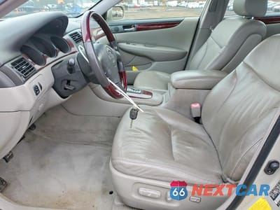 Zdjęcie 7 z 13 samochodu: 2004 LEXUS ES 330 BASE VIN:JTHBA30G640015546 - miniatura