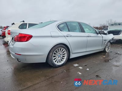 Trzecie zdjęcie samochodu z tyłu: 2013 BMW 535 XI VIN:WBAFU7C5XDDU76220 - miniatura