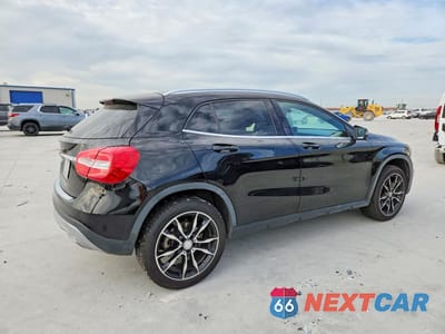 Trzecie zdjęcie samochodu z tyłu: 2017 MERCEDES-BENZ GLA 250 VIN:WDCTG4EB7HJ347917 - miniatura