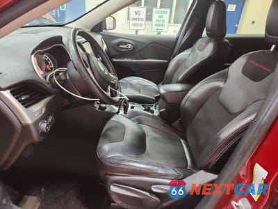 Zdjęcie 7 z 13 samochodu: 2015 JEEP CHEROKEE TRAILHAWK VIN:1C4PJMBS4FW500539 - miniatura