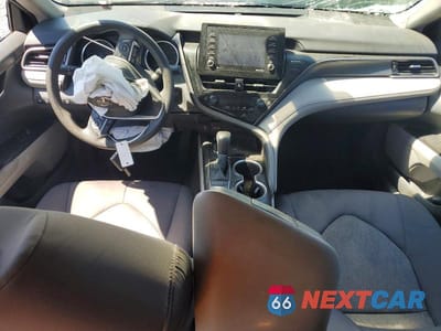 Zdjęcie 8 z 12 samochodu: 2022 TOYOTA CAMRY LE VIN:4T1C11AK7NU047120 - miniatura
