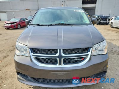 Piąte zdjęcie samochodu w środku: 2018 DODGE GRAND CARAVAN SE VIN:2C4RDGBG4JR170707 - miniatura