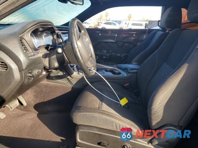 Zdjęcie 7 z 12 samochodu: 2017 DODGE CHALLENGER SXT VIN:2C3CDZAG2HH548997 - miniatura