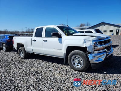 Czwarte zdjęcie samochodu z boku: 2017 CHEVROLET SILVERADO K1500 VIN:1GCVKNEC7HZ314493 - miniatura