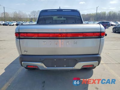 Zdjęcie 6 z 12 samochodu: 2023 RIVIAN R1T R1 VIN:7FCTGBAA9PN025045 - miniatura