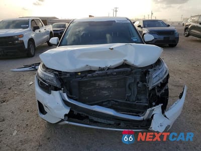 Piąte zdjęcie samochodu w środku: 2021 KIA SELTOS LX VIN:KNDEPCAA9M7044277 - miniatura