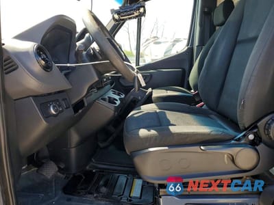 Zdjęcie 7 z 11 samochodu: 2019 MERCEDES BENZ SPRINTER 2500 VIN:WD4PF0CD8KP099257 - miniatura