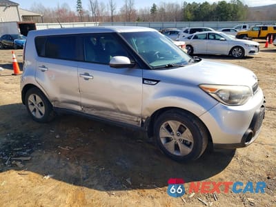 Czwarte zdjęcie samochodu z boku: 2015 KIA SOUL BASE VIN:KNDJN2A22F7805581 - miniatura