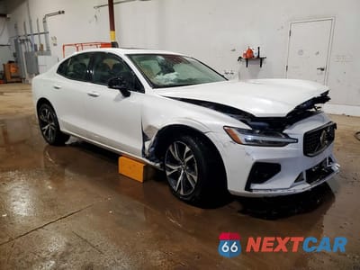 Czwarte zdjęcie samochodu z boku: 2024 VOLVO S60 CORE VIN:7JRL12FK5RG323125 - miniatura