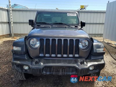 Piąte zdjęcie samochodu w środku: 2018 JEEP WRANGLER UNLIMITED SPORT VIN:1C4HJXDN6JW266491 - miniatura