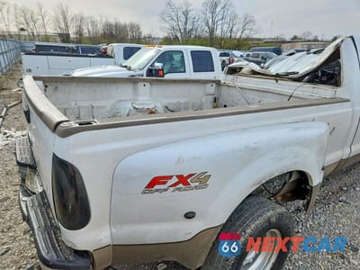 Zdjęcie 10 z 12 samochodu: 2006 FORD F350 SUPER DUTY VIN:1FTWW33P06ED33541 - miniatura