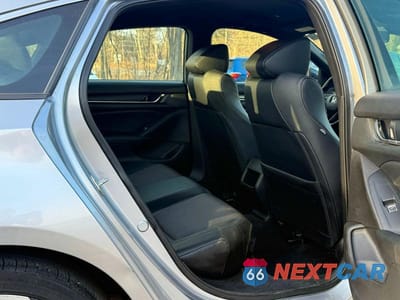 Zdjęcie 6 z 11 samochodu: 2022 HONDA ACCORD HYBRID SPORT VIN:1HGCV3F24NA041730 - miniatura