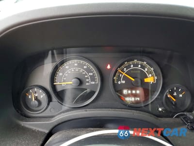 Zdjęcie 9 z 13 samochodu: 2014 JEEP PATRIOT SPORT VIN:1C4NJRBB6ED616291 - miniatura