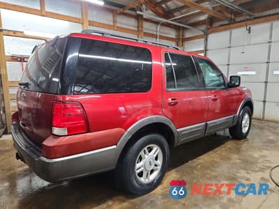 Trzecie zdjęcie samochodu z tyłu: 2005 FORD EXPEDITION XLT VIN:1FMPU16545LA79802 - miniatura