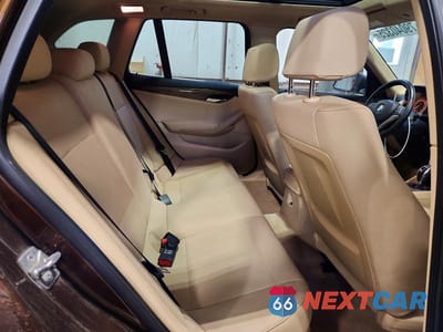 Zdjęcie 11 z 12 samochodu: 2014 BMW X1 XDRIVE28I VIN:WBAVL1C52EVR95138 - miniatura