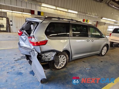 Trzecie zdjęcie samochodu z tyłu: 2016 TOYOTA SIENNA XLE PREMIUM 7-PASSENGER VIN:5TDDK3DC7GS144248 - miniatura