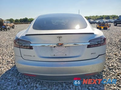 Zdjęcie 6 z 12 samochodu: 2013 TESLA MODEL S VIN:5YJSA1DP7DFP13116 - miniatura