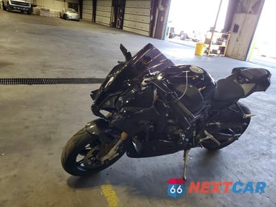 Trzecie zdjęcie samochodu z tyłu: 2024 BMW S 1000 RR VIN:WB10E6308R6K69516 - miniatura