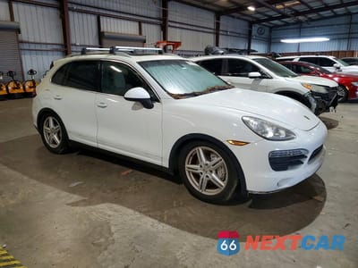 Czwarte zdjęcie samochodu z boku: 2012 PORSCHE CAYENNE S VIN:WP1AB2A26CLA48341 - miniatura