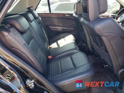Zdjęcie 11 z 13 samochodu: 2008 MERCEDES-BENZ ML 63 AMG VIN:4JGBB77E78A342673 - miniatura