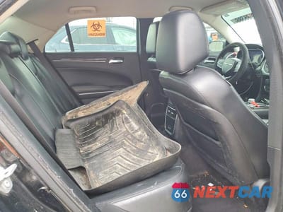 Zdjęcie 10 z 12 samochodu: 2017 CHRYSLER 300 LIMITED VIN:2C3CCARG7HH506835 - miniatura