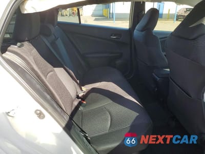 Zdjęcie 10 z 12 samochodu: 2016 TOYOTA PRIUS TWO VIN:JTDKBRFU9G3013906 - miniatura