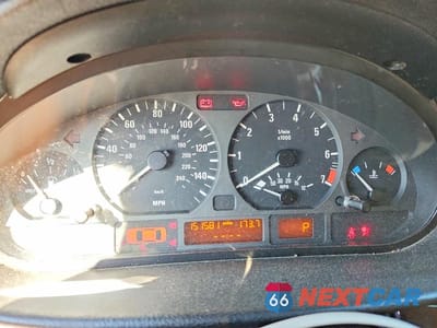 Zdjęcie 9 z 12 samochodu: 2005 BMW 325 I VIN:WBAEV33455KW19791 - miniatura