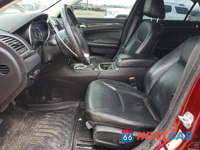 Zdjęcie 7 z 11 samochodu: 2016 CHRYSLER 300 LIMITED VIN:2C3CCARG8GH136039 - miniatura