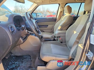 Zdjęcie 7 z 12 samochodu: 2011 JEEP PATRIOT SPORT VIN:1J4NT1GB1BD284898 - miniatura
