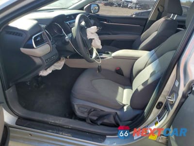 Zdjęcie 7 z 13 samochodu: 2018 TOYOTA CAMRY LE VIN:4T1B11HK9JU604881 - miniatura