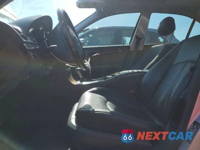 Zdjęcie 7 z 11 samochodu: 2004 MERCEDES-BENZ E 500 VIN:WDBUF70J54A416948 - miniatura