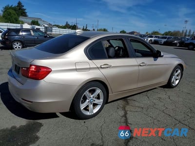Trzecie zdjęcie samochodu z tyłu: 2015 BMW 320 I VIN:WBA3B1C58FK136083 - miniatura