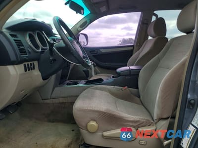 Zdjęcie 7 z 13 samochodu: 2004 TOYOTA 4RUNNER SR5 VIN:JTEZU14R040031390 - miniatura