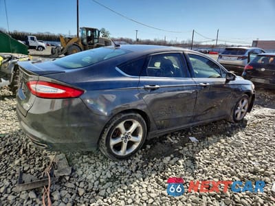Trzecie zdjęcie samochodu z tyłu: 2016 FORD FUSION SE VIN:3FA6P0H93GR393792 - miniatura