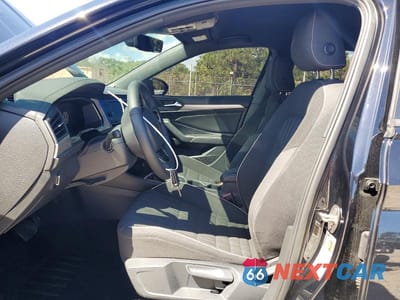 Zdjęcie 7 z 13 samochodu: 2022 VOLKSWAGEN JETTA SPORT VIN:3VWBM7BU9NM011795 - miniatura