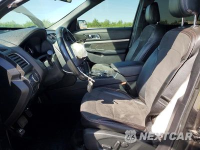 Zdjęcie 7 z 13 samochodu: 2018 FORD EXPLORER XLT VIN:1FM5K7D8XJGB09496 - miniatura