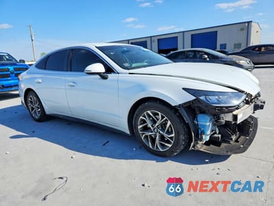 Czwarte zdjęcie samochodu z boku: 2021 HYUNDAI SONATA SEL VIN:5NPEL4JA4MH065826 - miniatura