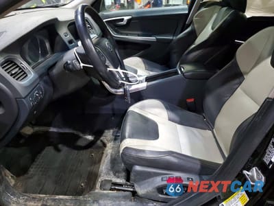 Zdjęcie 7 z 13 samochodu: 2017 VOLVO V60 CROSS COUNTRY PREMIER VIN:YV440MWK1H1024635 - miniatura