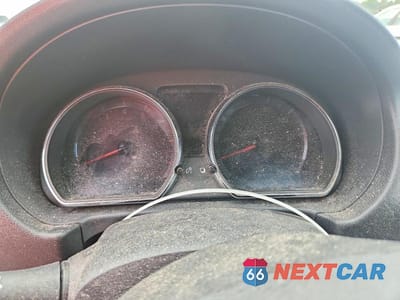 Zdjęcie 9 z 12 samochodu: 2019 NISSAN VERSA SV VIN:3N1CN7AP8KL878156 - miniatura
