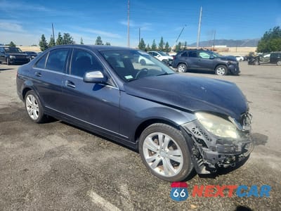 Czwarte zdjęcie samochodu z boku: 2008 MERCEDES-BENZ C 300 VIN:WDDGF54X08F054222 - miniatura
