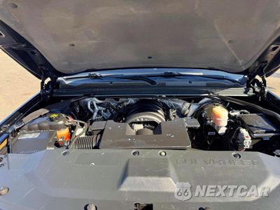 Zdjęcie 6 z 13 samochodu: 2015 CHEVROLET SUBURBAN K1500 LT VIN:1GNSKJKC9FR160325 - miniatura
