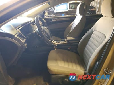 Zdjęcie 7 z 12 samochodu: 2017 FORD FUSION S VIN:3FA6P0G79HR392910 - miniatura